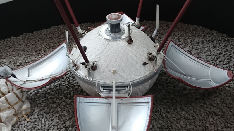 60年前、ルナ9号は初めて月に軟着陸しました――今日、科学者たちはそれを再び探し出そうとしています。