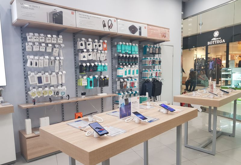 今年のパーソナルコンピュータ販売は10年最低水準にまで落ち込み、価格は17％上昇する。ベンチマーク市場は永続的に回復を失う可能性がある