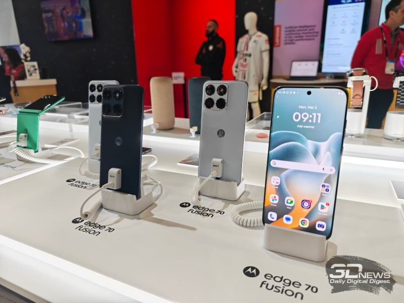 モトローラ エッジ70 フュージョンは、144Hzの曲面ディスプレイとSnapdragon 7S Gen 3プロセッサを搭載しています