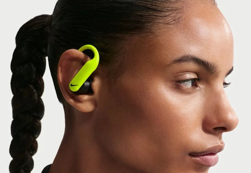 AppleとNikeが共同で限定版のヘッドホンPowerbeats Pro 2を発表しました