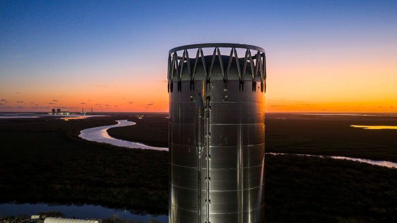 SpaceXは再びメガ宇宙船Starshipのテストを開始しました。新しい打ち上げは近いうちに予定されています。