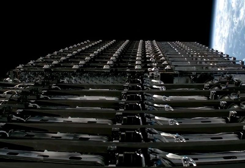 xAIは離職の波に直面しています：共同創業者2名が、マスクによるGrokの遅延を競合他社と比較した批判の後で退職しました