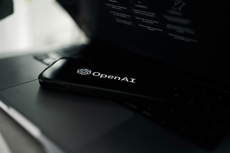 OpenAIはGPT‑Realtime‑2と、API経由でのみ利用可能な2つの新しい音声バージョンを発表しました