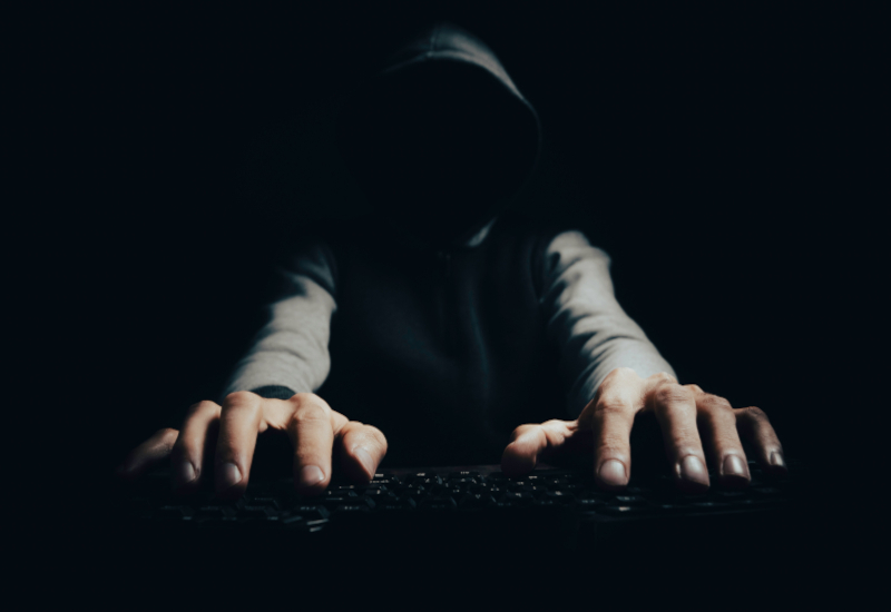 ハッカーたちは役割を交代します：新しいグループPCPJackが感染したネットワークを掌握します。