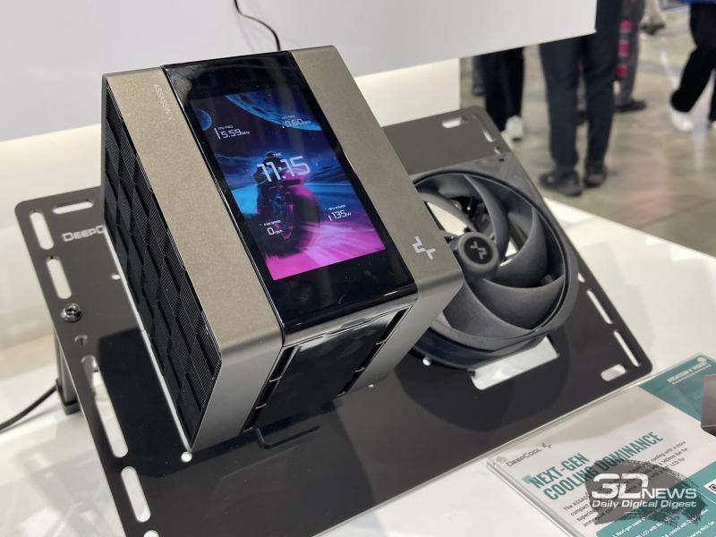 DeepCoolはComputex 2026で、ワイヤレスファン、内蔵ディスプレイ付きクーラー、および最大3200Wの電源をデモンストレーションします