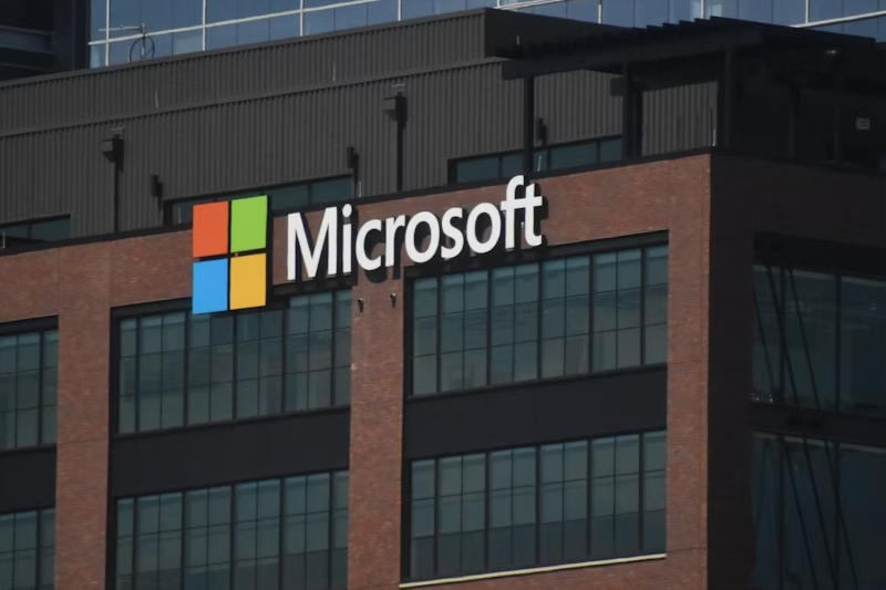 Microsoftのマーケティングディレクターが35年間勤務した後、退職しました。