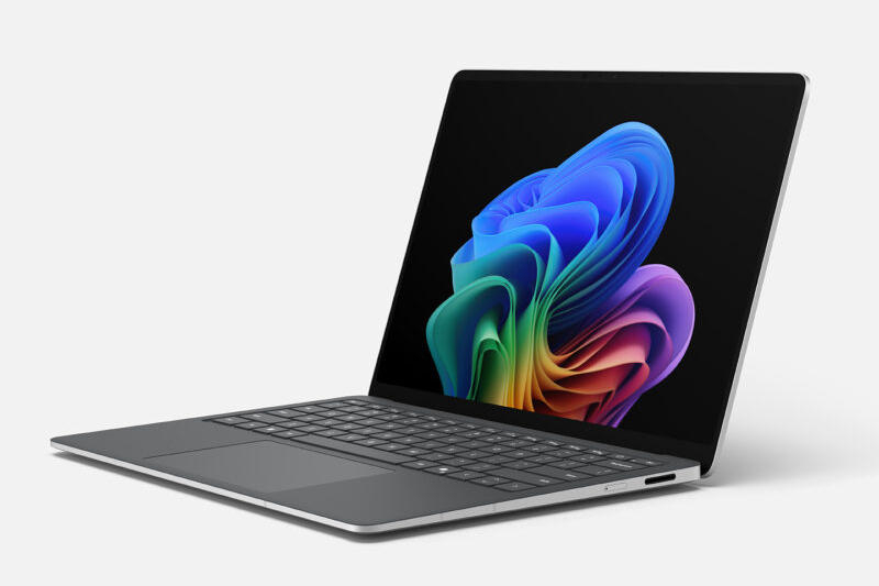 マイクロソフトは、古いオペレーティングシステムでもWindows 11 25H2への移行を強制します