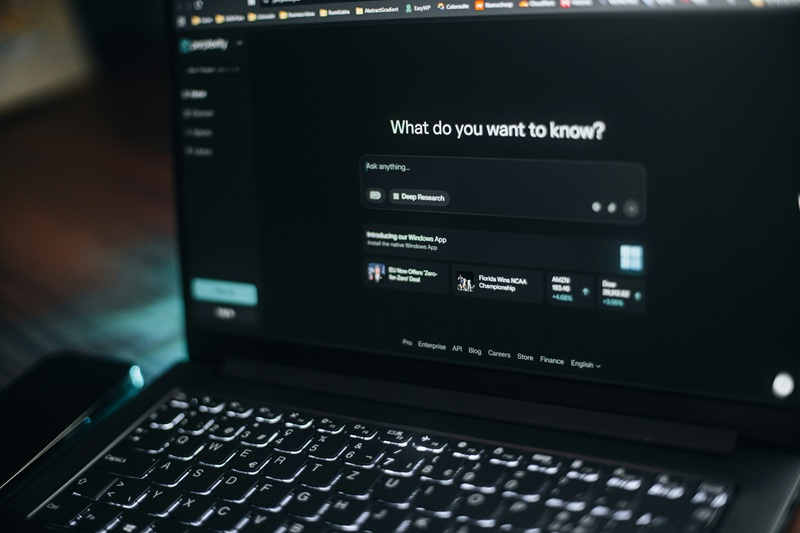 初めて、ネットワーク上の自動化されたボットトラフィックがオンラインユーザー数を超えた。