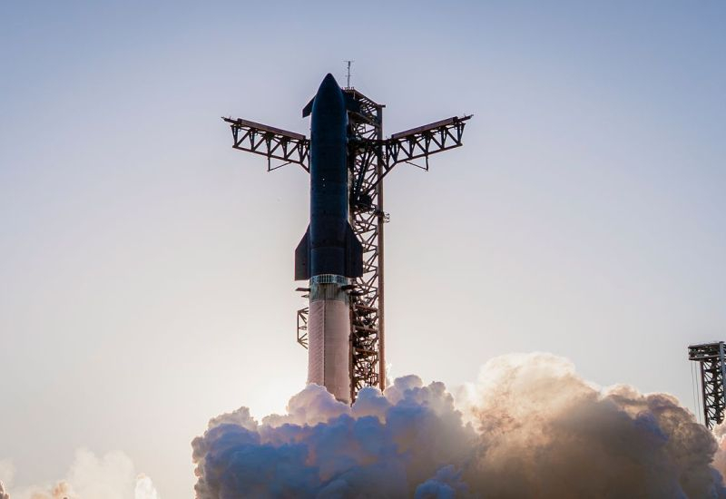 SpaceXは、IPOを通じて資本の約25％を調達し、プライベート投資家から資金を集める計画です