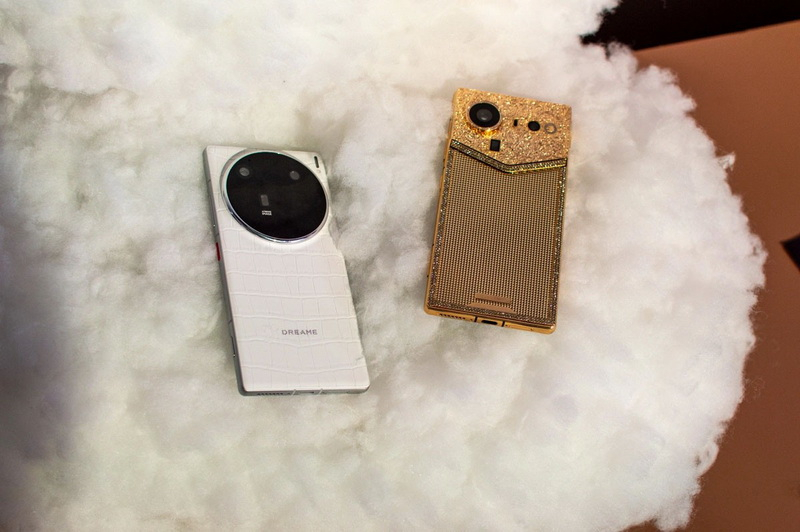 Dreameは3台のスマートフォンからなる新しいラインを発表しました。フラッグシップRS1は独特なデザインとSnapdragon 8 Elite Gen 5プロセッサが特徴です