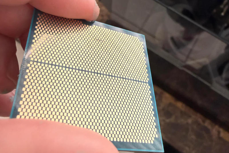 BIOSの更新は無駄だった：Ryzen 7 9800X3D はASRockマザーボードで落ち続けている。