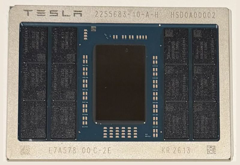 SpaceXはTeslaと共同で独自のGPUを発売する予定ですが、このプロジェクトはリスクが高いと考えています