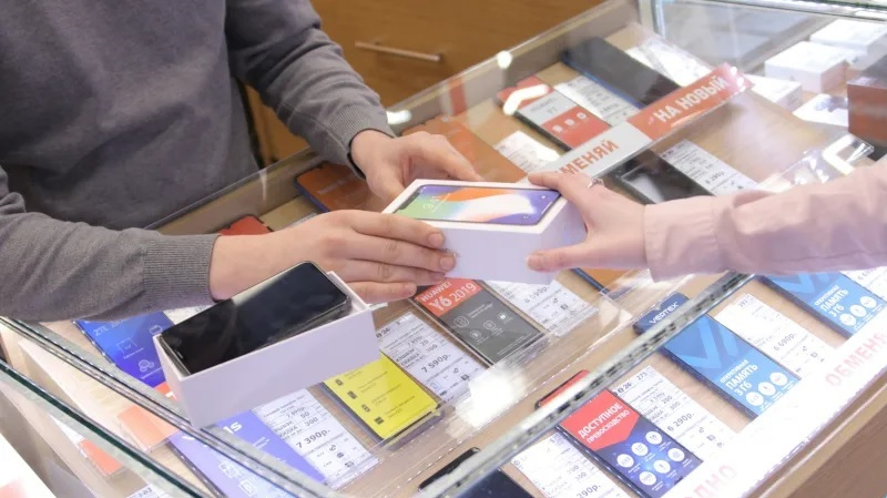 2026年第一四半期に、世界中でスマートフォンの需要が1％増加しました