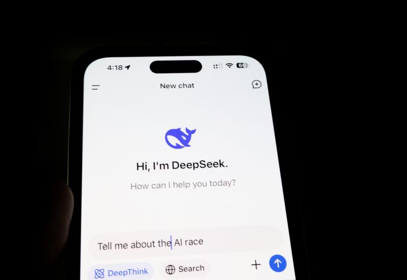 Anthropicは、中国の3社を自社AIモデルの「蒸留」に責任を負わせている。