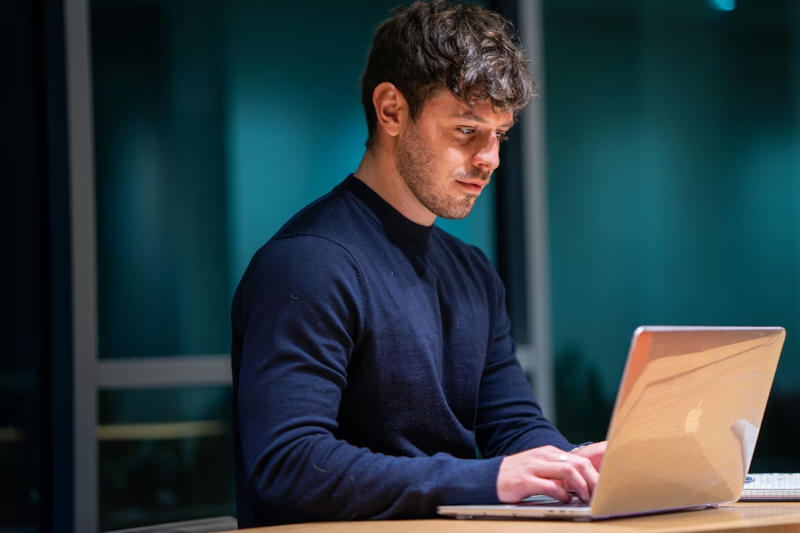 AIの活発なユーザーは、職業的燃え尽き症候群のリスクが増大しています