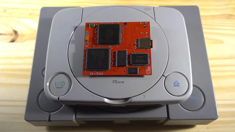 ユーザーはmicroSDで動作し、HDMI経由で接続され、消費電力が2W未満のミニPlayStationを作成しました