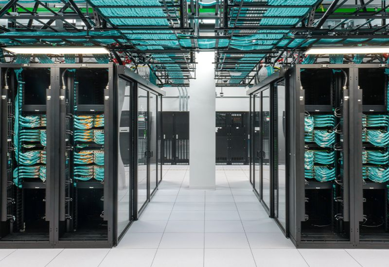 米国は、国内データセンターの構築に従事する企業のみへNvidiaとAMDのAIチップ販売を制限する計画です